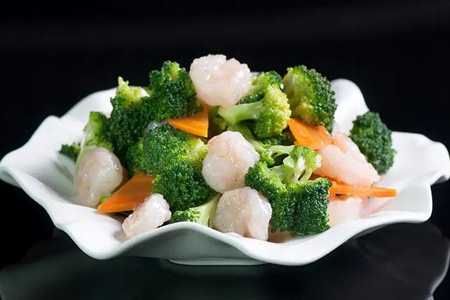 虾仁西兰花怎么做好吃又简单 这样做色香味俱全还减脂