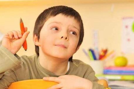 多动症的孩子有哪些症状表现？（符合5条标准就是得病了）