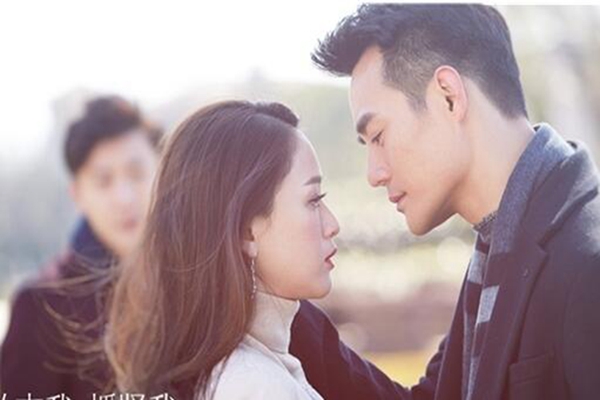 情感咨询│陪男友度过艰难创业期，他却疑似出轨怎么办