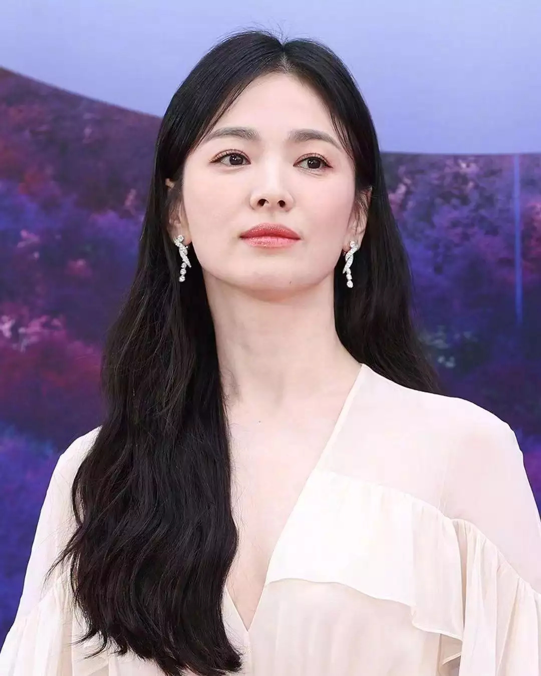 宋慧乔终于扬眉吐气一回！获视后事业碾压宋仲基，但生图老态明显