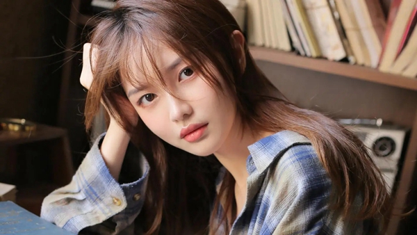 ＂女性在家庭和社会中的重要角色：女人是男人的未来＂