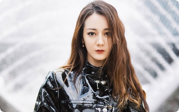 女性独立则天地皆宽 告别啃老，不做米虫